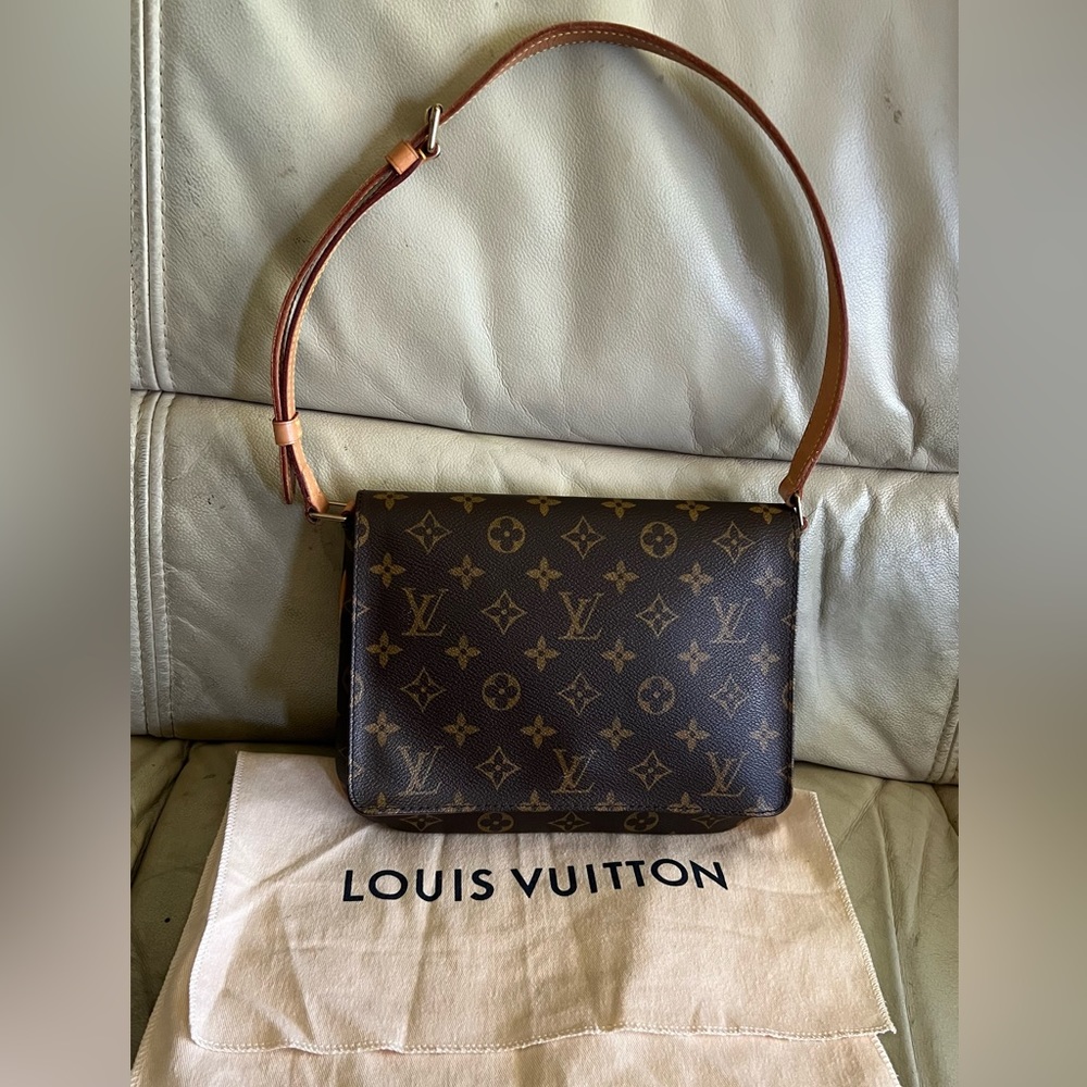 LOUIS VUITTON Musette Tango Short Shoulder Bag Monogram made in USA